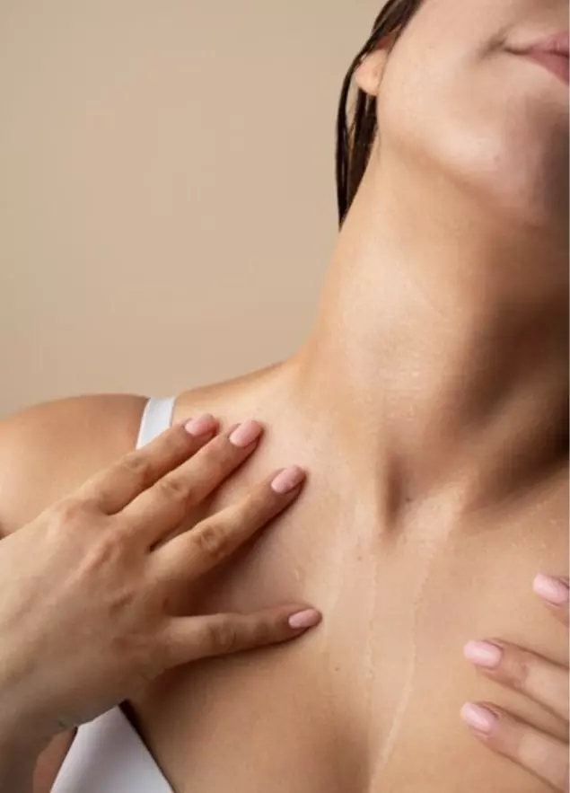 Como cuidar da pele do pescoço, das mãos e do colo
