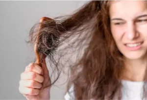 como fazer o cabelo parar de cair urgente 4
