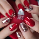 Unhas Stiletto Vermelho: A Tendência que Está Bombando nas Redes Sociais em 2024