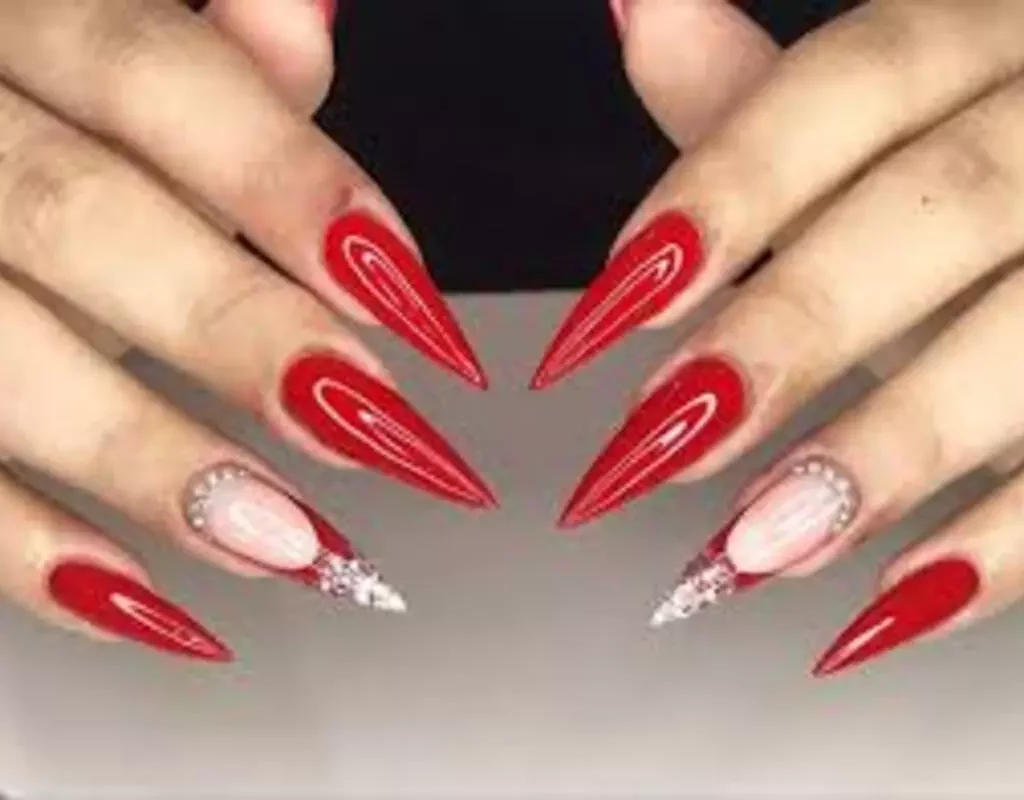 Melhores Unhas Stiletto Vermelho: 10 Estilos e Dicas para Arrasar